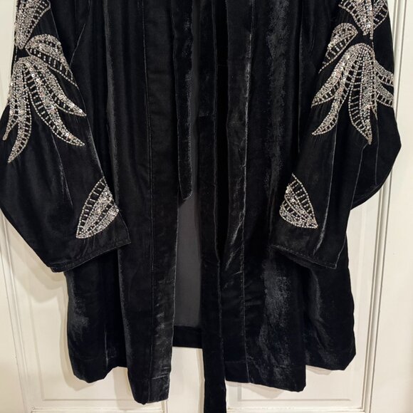 Beautiful DoDo Bar Or Black Velvet Jacket with Embroidered Beads & Sequins sz M - Picture 5 of 6